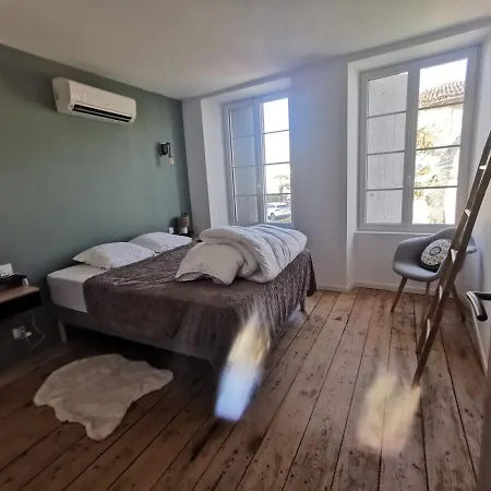Charmante Petite Maison Cosy à Sur Le Mignon Mauzé-sur-le-Mignon
